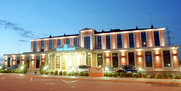Hotel Tryp Montalvo