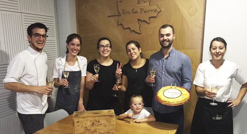 El restaurante En la Parra celebra su segundo aniversario