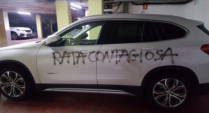 Indecente ataque a una sanitaria, pintan su coche: Rata contagiosa