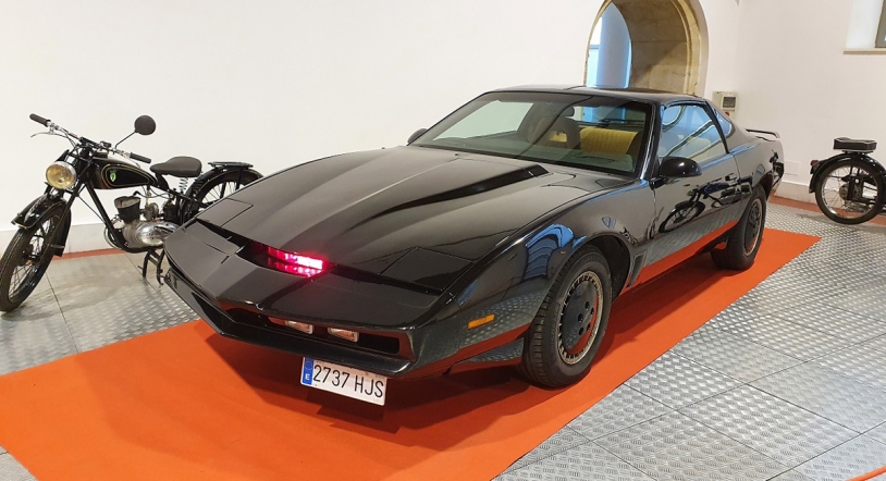 Disfruta de 'El coche fantástico' en el Museo de Historia de la Automoción 