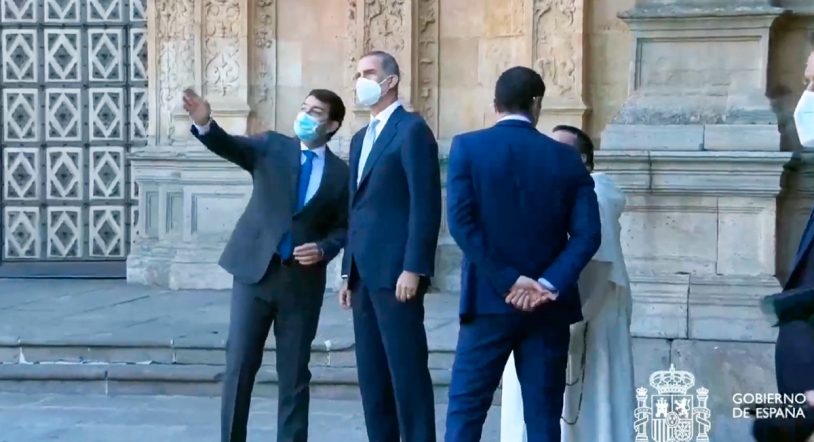 VIDEO l Llega el Rey, el presidente del Gobierno y los presidentes autonómicos al Convento de San Esteban 