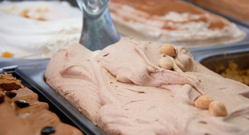 Sabores tradicionales o innovadores, pero todos helados 100% naturales de Confitería Santa Lucía