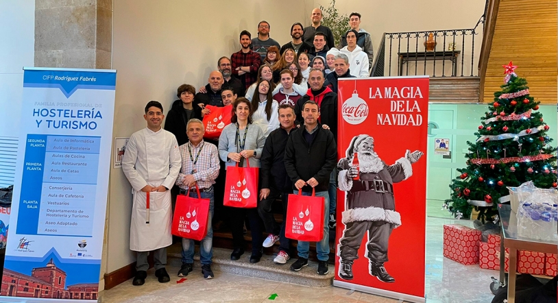 Coca-Cola vuelve a 'rezumar' solidaridad: 350 comidas para familias vulnerables en Salamanca