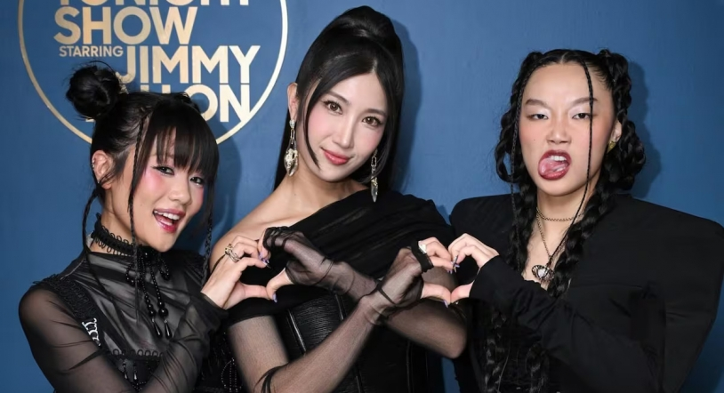 Video l Las guerreras k-pop en la vida real: debutan  en televisión con su primera actuación en vivo