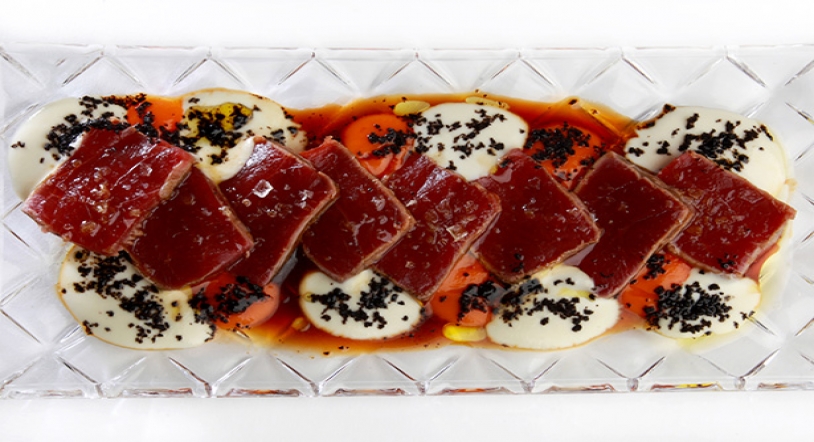 El tataki de atún, una delicia que cautiva a los comensales