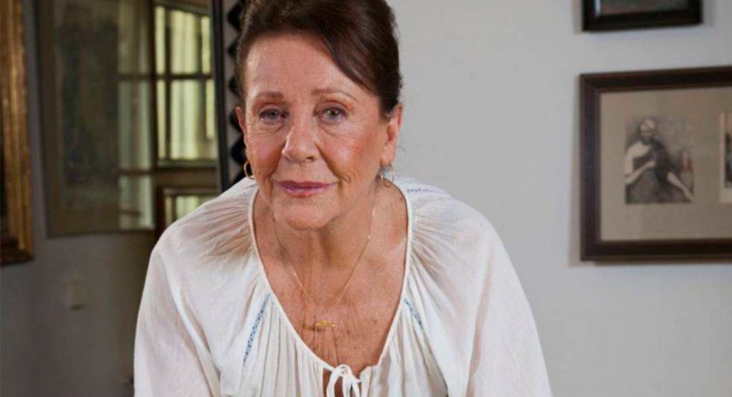 Muere Elena Santonja, presentadora de <i>Con las manos en la masa</i> 