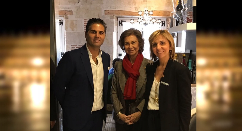 La reina Doña Sofía almuerza en las Tapas de Gonzalo 