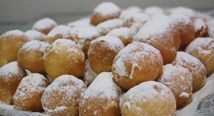 Clásicos de Todos los Santos: Huesos de Santo y Buñuelos de Viento
