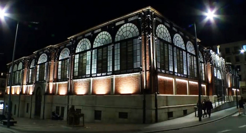 El Mercado Central de Abastos estrena su nueva iluminación artística 