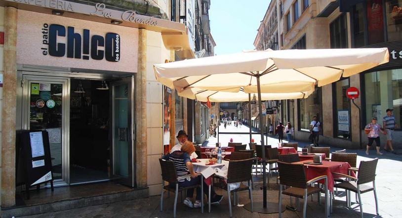 Restaurante Patio Chico de los Bandos, ¡disfruta de su terraza!
