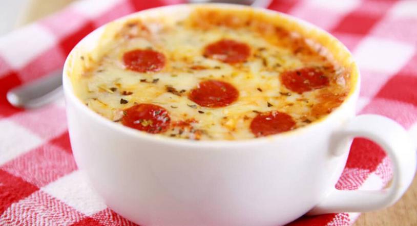 El último invento gastronómico: las pizzas en taza