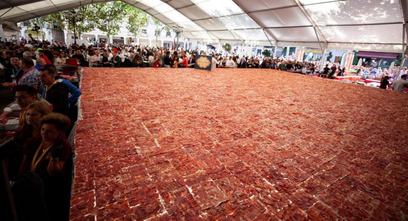 El plato de jamón más grande del mundo