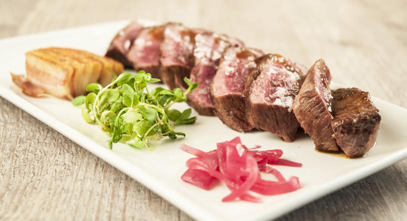 Tu cena de empresa o amigos en Jamón Jamón
