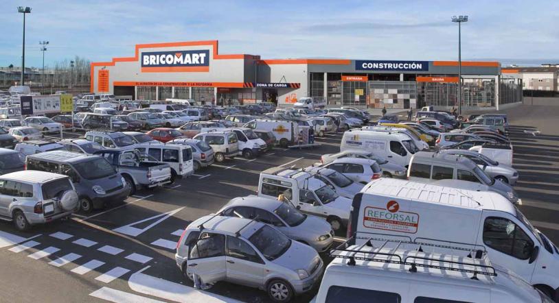 Bricomart ya ha abierto sus puertas en Salamanca