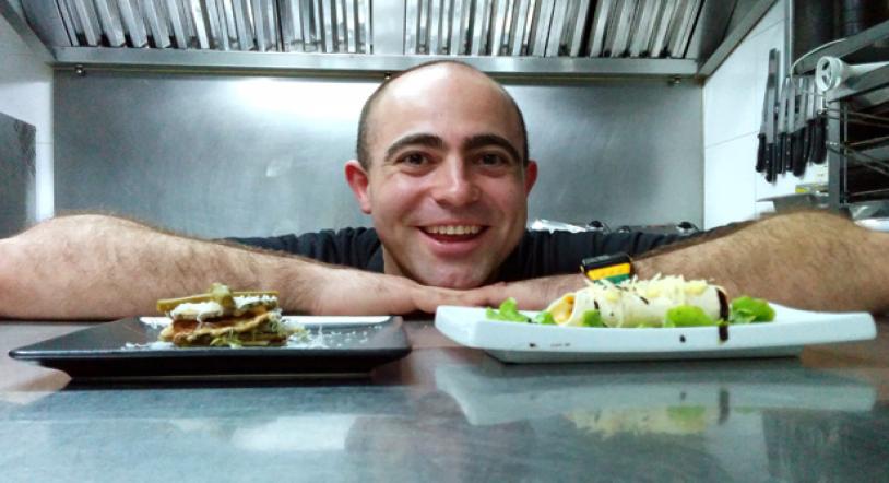 Helio Flores entre los participantes del Certamen de Cocina Atlántica Estrella Galicia