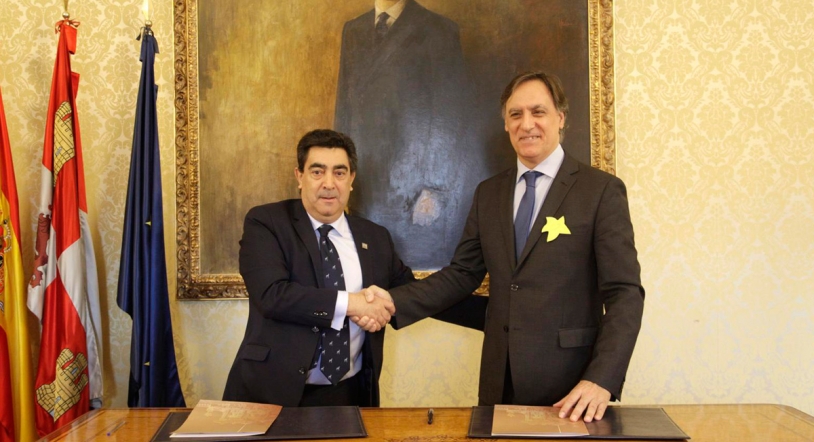 El Ayuntamiento y CES firman un protocolo con nueve líneas de colaboración 
