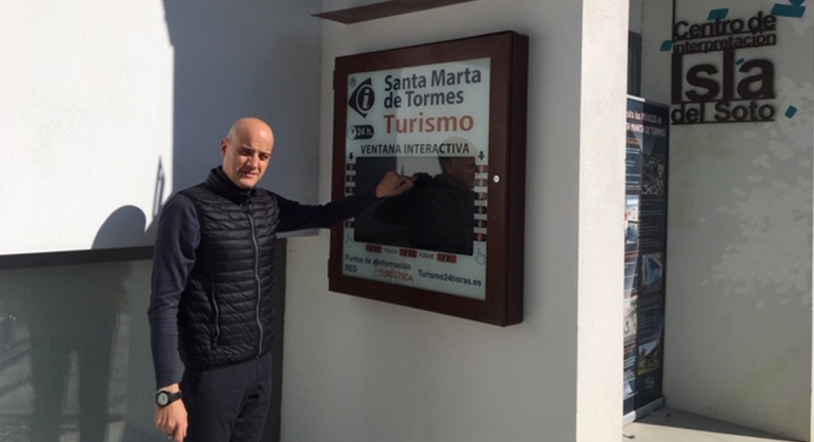 Nueva pantalla digital en Santa Marta para promocionar su oferta cultural