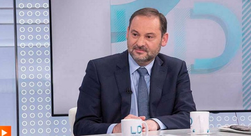 Ábalos plantea que a partir del 8 de junio se pueda viajar entre comunidades que estén en Fase 3