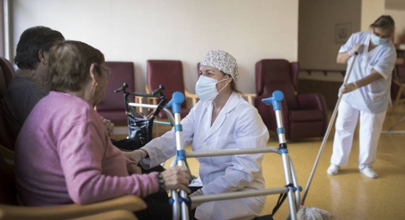 Se flexibiliza las normas para facilitar visitas en centros residenciales 