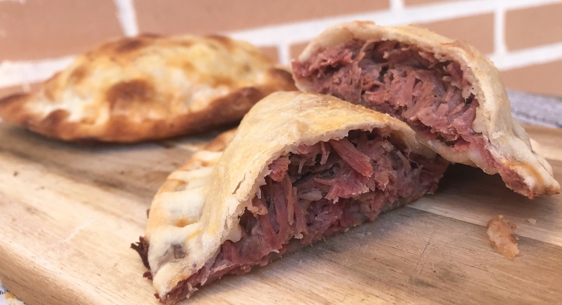 ¡Con La Mano! Terraza, sol y unas empanadas al más puro estilo argentino