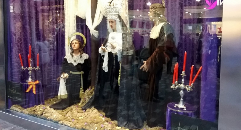 5.000 euros en premios: Concurso municipal de escaparates decorados con la temática de la Semana Santa 2021