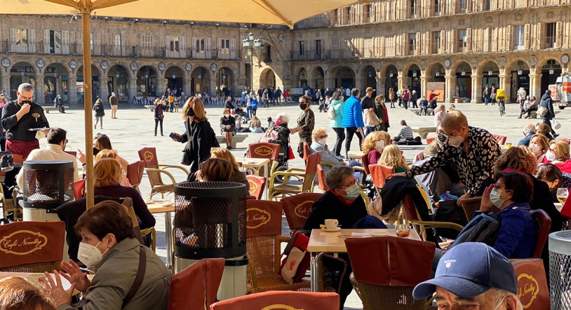 Confusión de Semana Santa ¿Cuántas personas por mesa en el interior de hostelería? 
