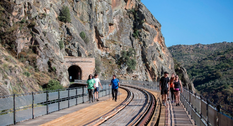 El espectacular Camino de Hierro de Las Arribes abrirá al público el próximo 23 de abril (Con vídeo)