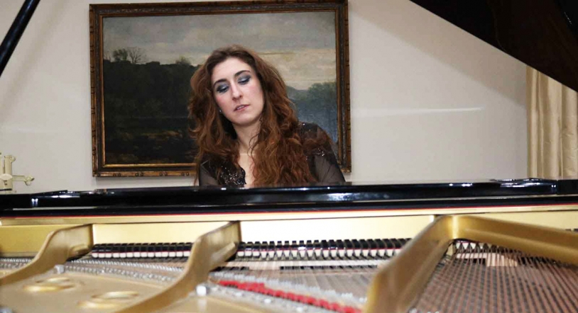 La pianista Alba Puertas ofrece mañana un recital en el Auditorio de San Blas 