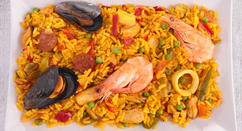 Un astronauta asegura que la paella es de Salamanca y las redes se incendian