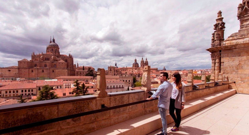 Salamanca vuelve a liderar el turismo en Castilla y León