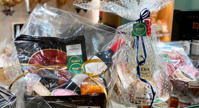 Esta Navidad apuesta por la calidad con las cestas regalo de Manel Gourmet