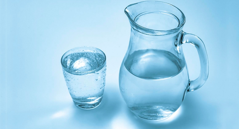 El agua del grifo gratis en la hostelería por ley