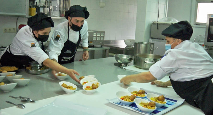 Dos nuevos cursos monográficos en la Escuela de Hostelería de Santa Marta