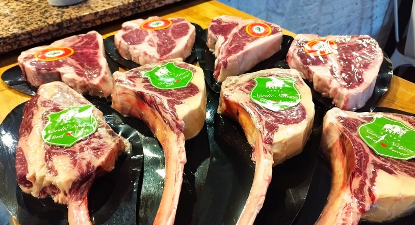 Mollejas, tomahawk, t-bone y rodaballo salvaje protagonizan el fuera de carta de La Cocina Vieja