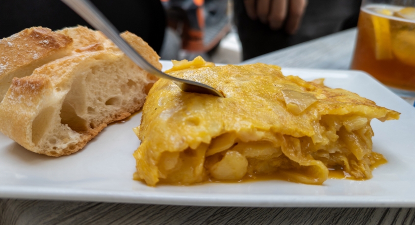 ¿Se pueden servir tortillas poco cuajadas en los establecimientos hosteleros?
