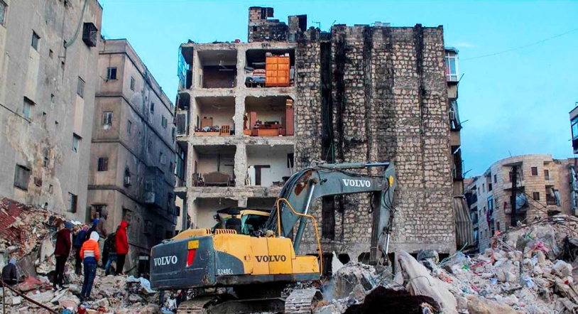 Casi 5.000 muertos por los seísmos en Turquía, según los partes oficiales