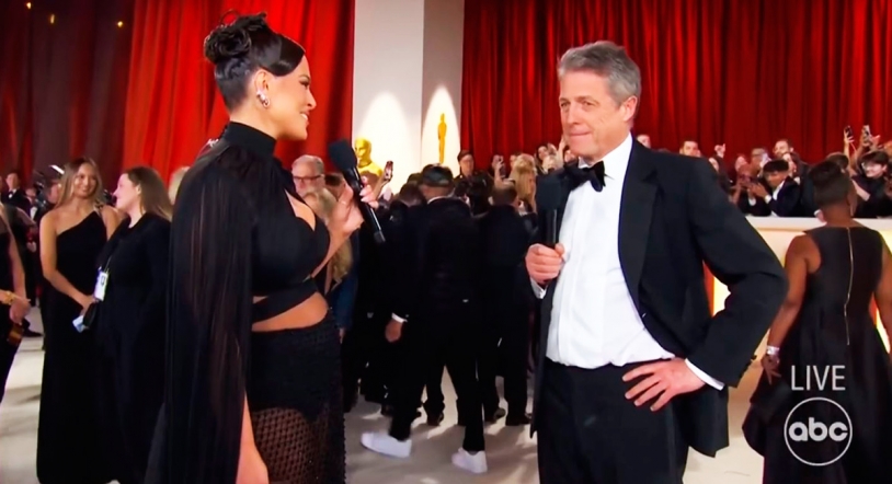 Viral | Extraña e incómoda entrevista del actor Hugh Grant en los Oscar 2023