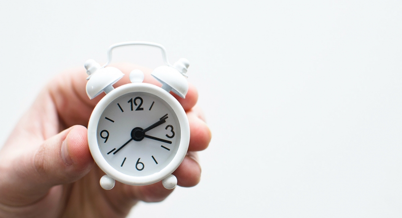 Este finde cambia la hora, ¿conoces sus 5 efectos en nuestros hábitos alimenticios? 