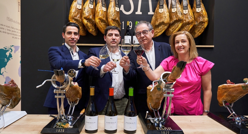 Ibéricos FISAN y Roberto Verino unidos por el 'disfrute' gastronómico en Salón Gourmets