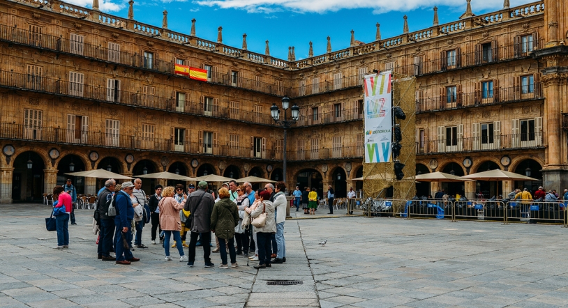 Salamanca registra en abril un nuevo récord de viajeros y pernoctaciones