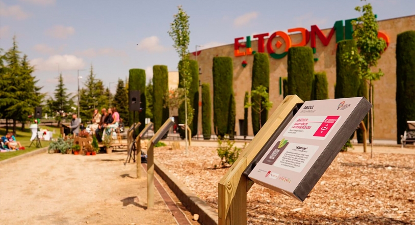Nuevos jardines sostenibles en el Centro Comercial El Tormes