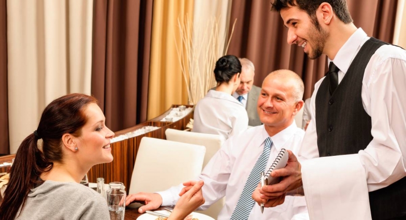 Bares y restaurantes: 13 prácticas que realizan y que no son agradables para el cliente