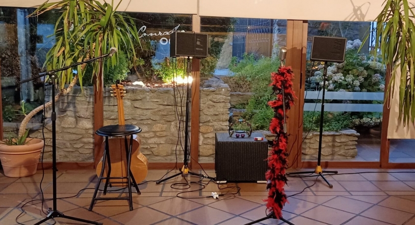 Continúan las Noches de la Terraza de Casa Conrado con un espectáculo acústico