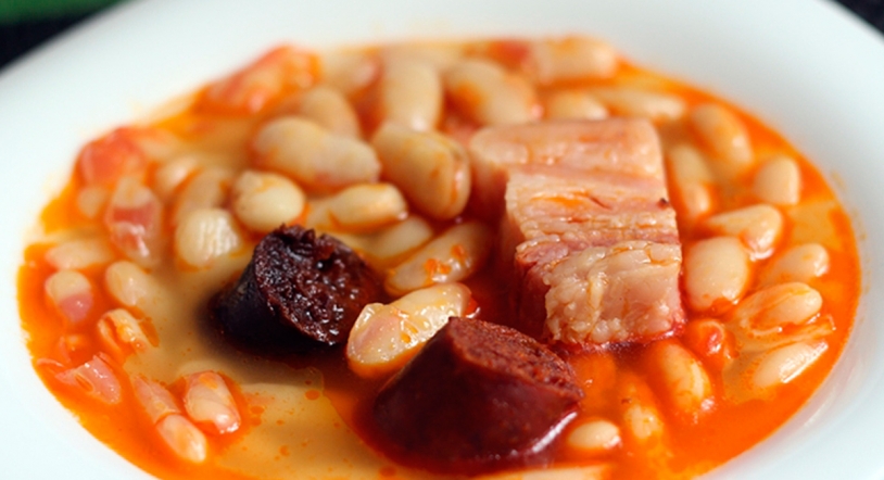 ¡Festín de San Antón en el restaurante Los Álamos de Peñaranda de Bracamonte!