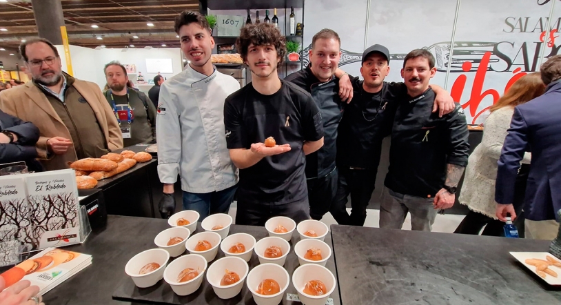 Vídeo | ConSentido y su 'Buñuelo ibérico de bellota Montellano y su rancio dulce'
