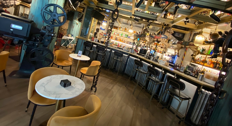 Disfruta de un original domingo de Brunch en Coctelería Tiovivo