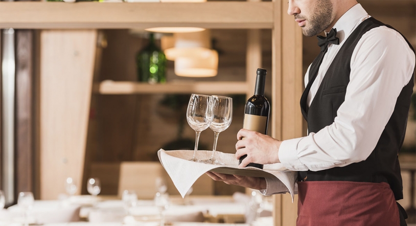 La hostelería supera los 1,8 millones de trabajadores en abril