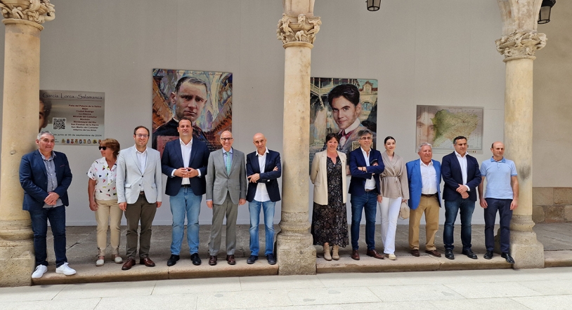 Nueva exposición de Federico García Lorca en el patio del Palacio de La Salina