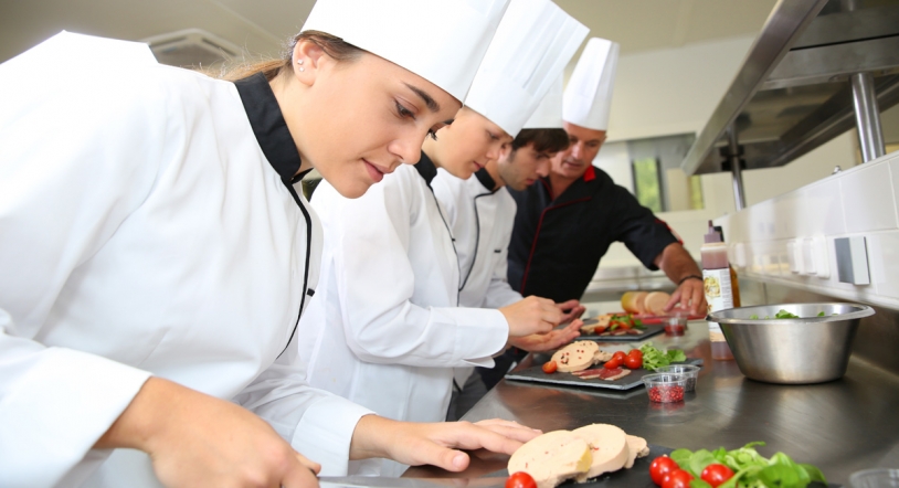 Últimos días para apuntarte al curso gratuito de formación en cocina, restaurante y bar