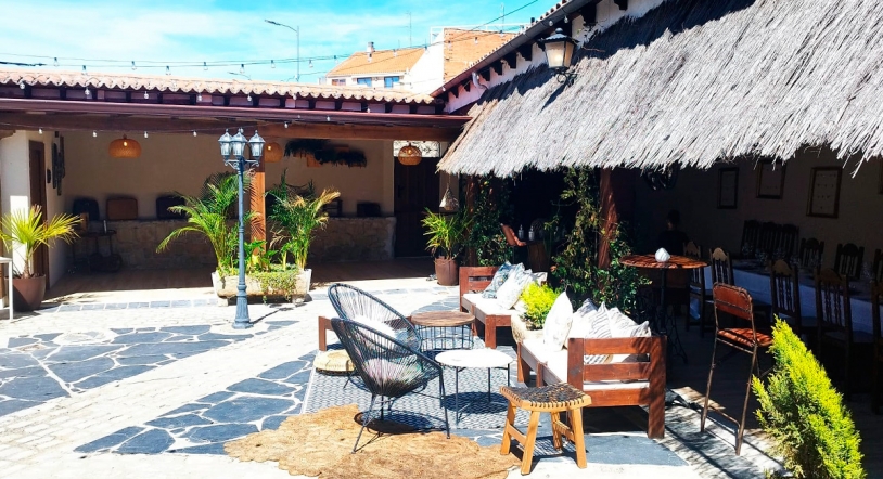 Todavía estás a tiempo de reservar la zona exclusiva de eventos de La Cocina Vieja este verano